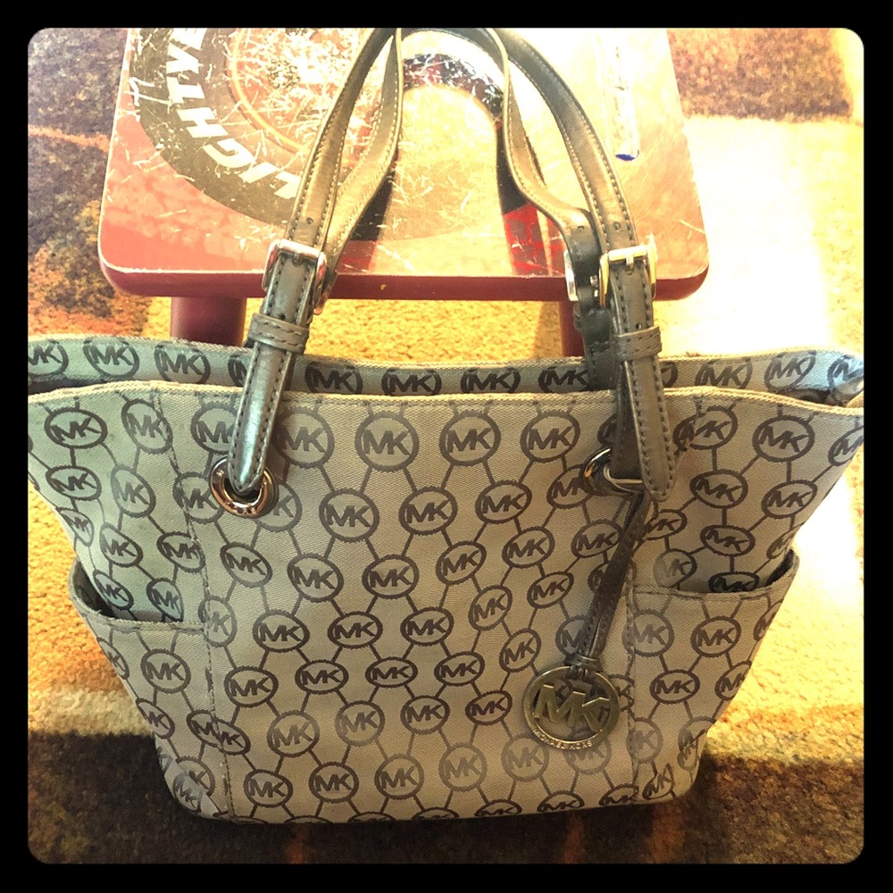 Michael Kors tote